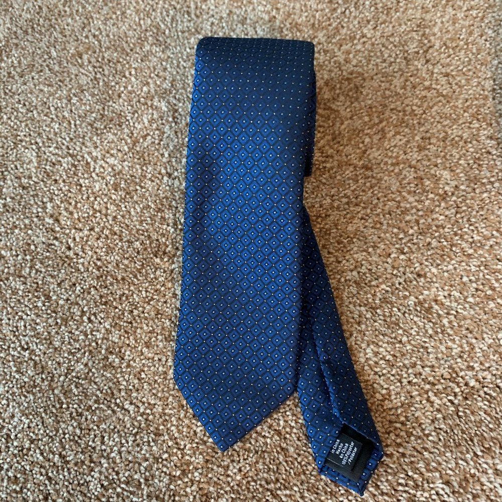 GS blue and black tie